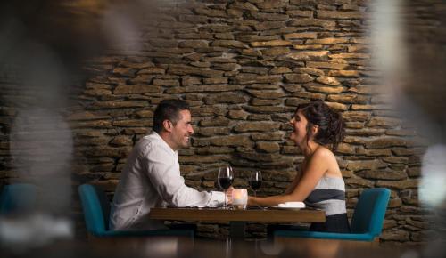 esterel-couple-resto-260