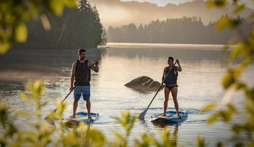 ete-2018-lac-paddle-couple